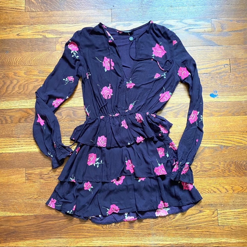 Motel Rocks plunging front tea dress dark purple ruffle bottom size medium